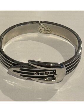 Silver Tone Hinged‎ Bangle Bracelet with Buckle Detail Fashion Jewelry